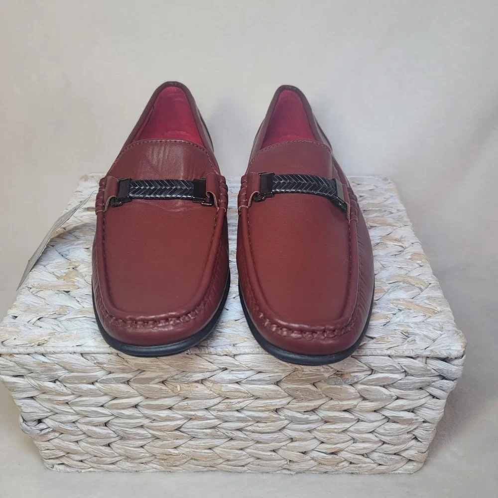 Aston Marc comfy loafers